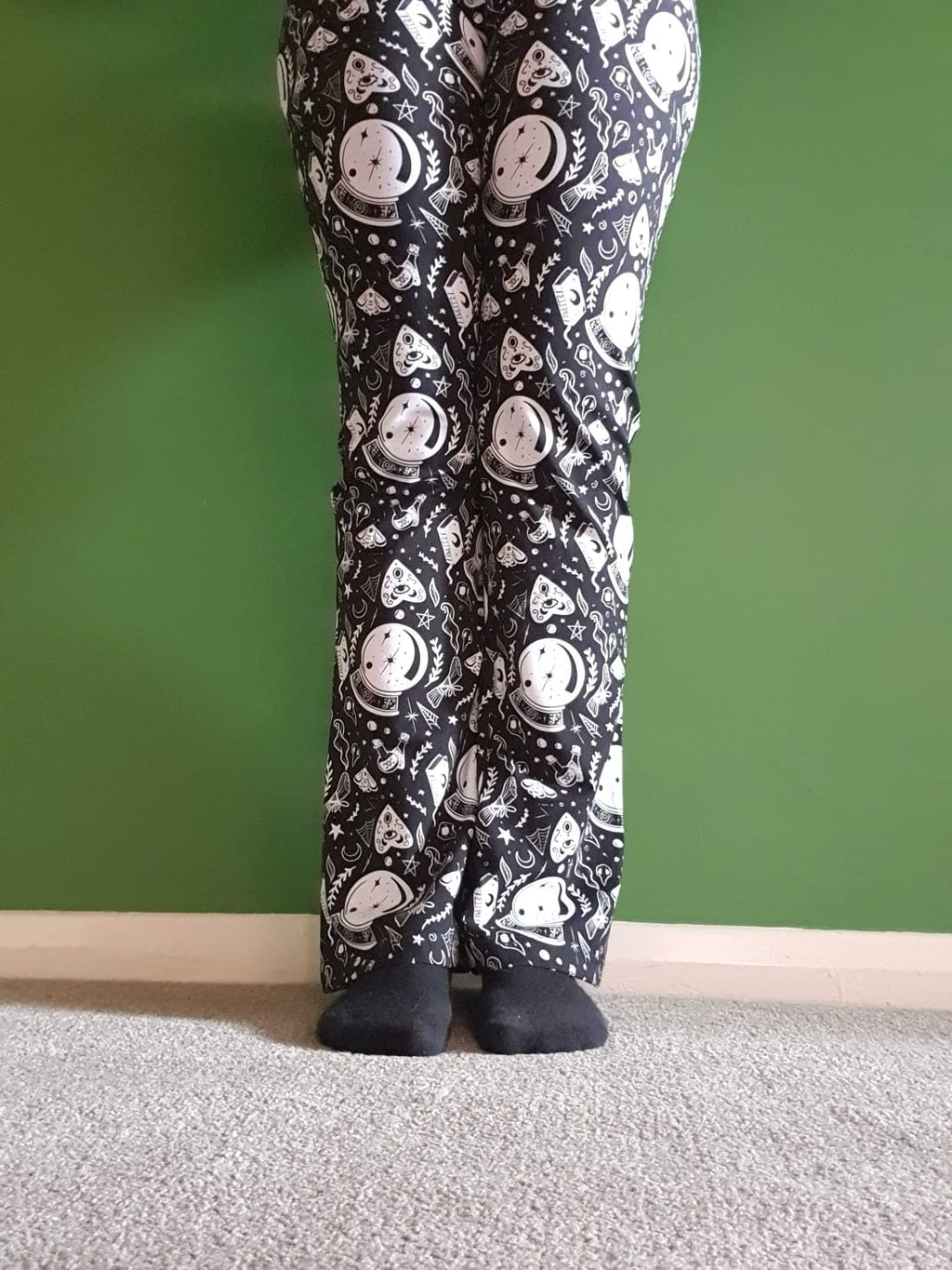 Ladies Flares / Flared Leggings