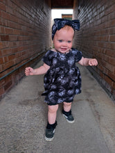 Load image into Gallery viewer, Girls Smock Dress
