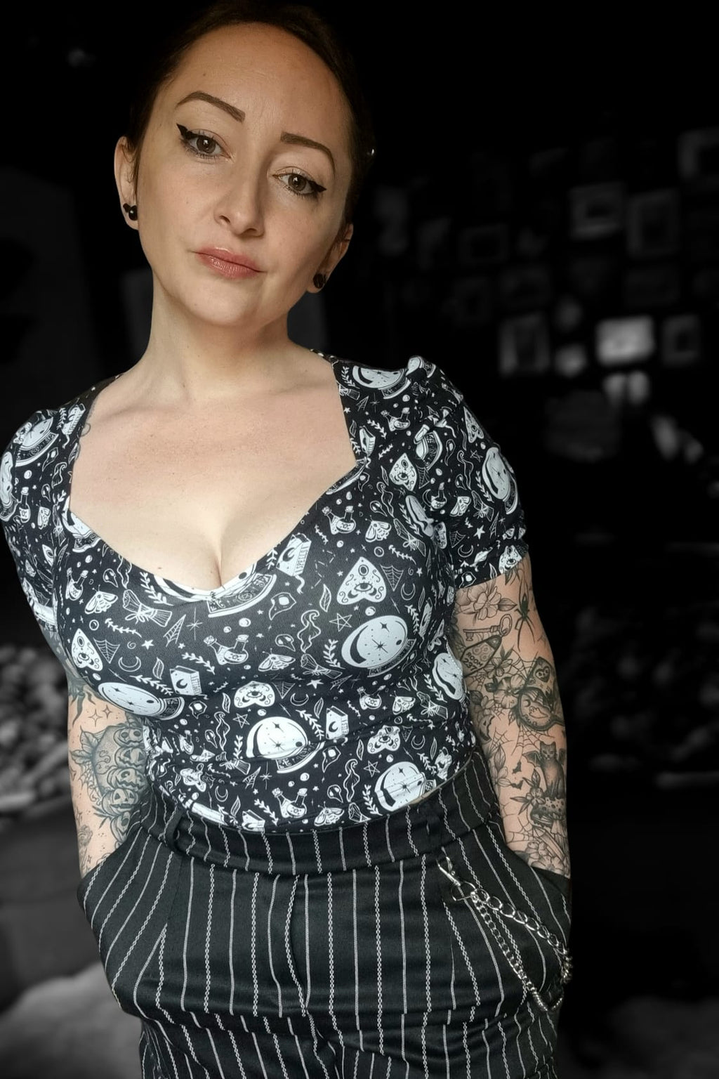 Puff Sleeve Sweetheart Crop Tee