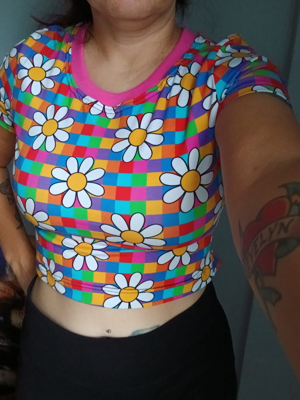 Cropped Ladies Basic Fitted Tee